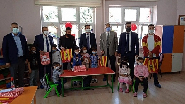 Çocukları unutmadılar