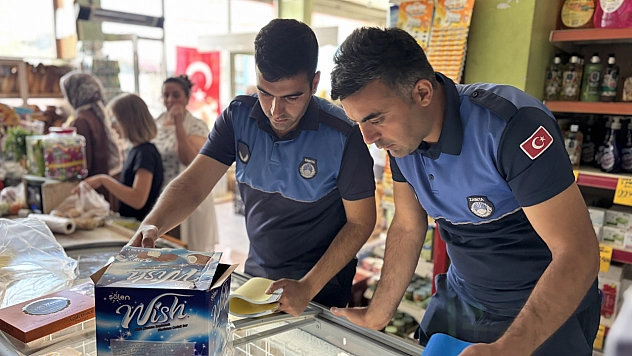 Market ve bakkallara sıkı denetim: Tarihi geçmiş ürünler toplatıldı