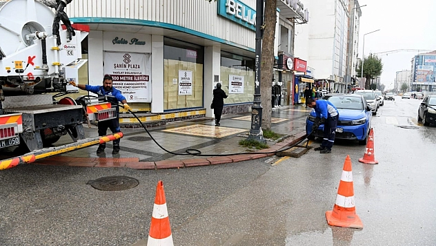 Malatya'da mazgallar temizleniyor