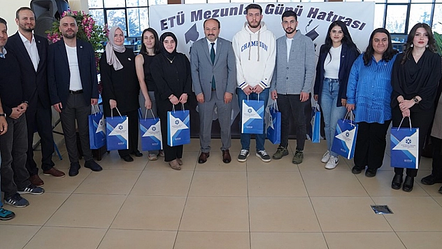 Mezunlar yıllar sonra yeniden buluştu