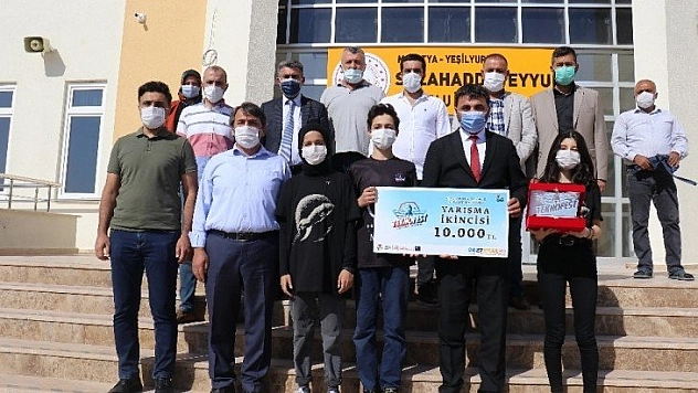 Gençlerin yanındayız