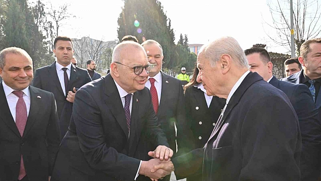 Bahçeli Manisa'da
