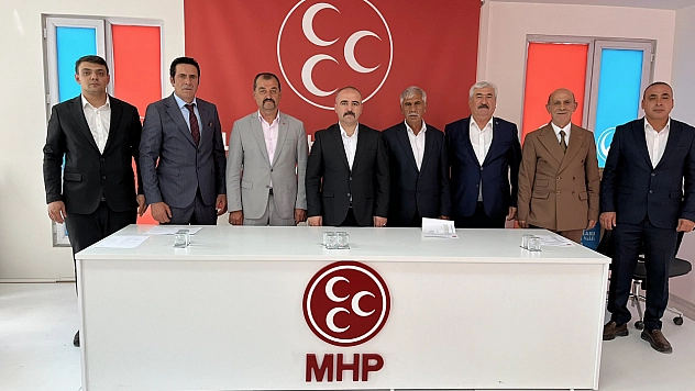 MHP Malatya'da 7 başkanı görevden aldı!