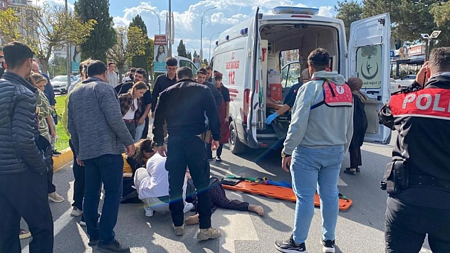 Minibüs yaşlı kadına çarptı