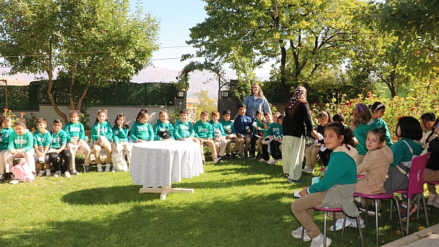 Minikler yöresel ürün pekmezli yufkayı hem açtılar hem de tattılar