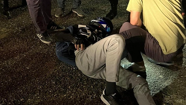 Motosiklet devrildi: 1 yaralı