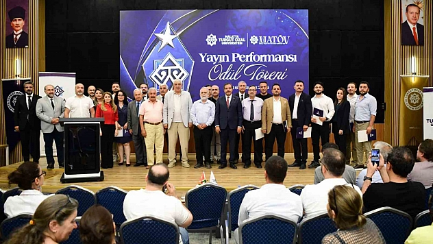 MTÜ'de başarılı akademisyenler ödüllendirildi