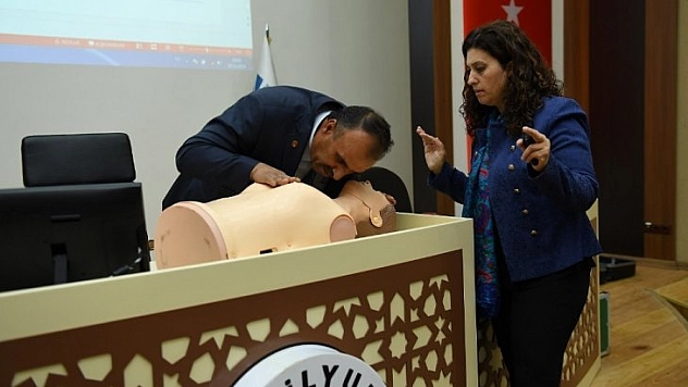 Muhtarlara ilk yardımı eğitimi