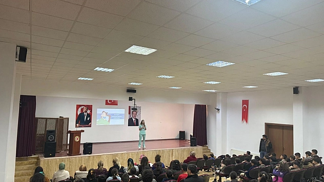 Öğrencilere sağlık eğitimi etkinliği düzenlendi