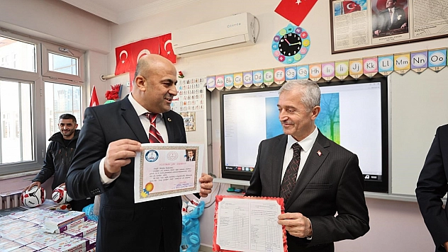 Öğrencilere sömestr tatilinde 1 milyondan fazla kitap