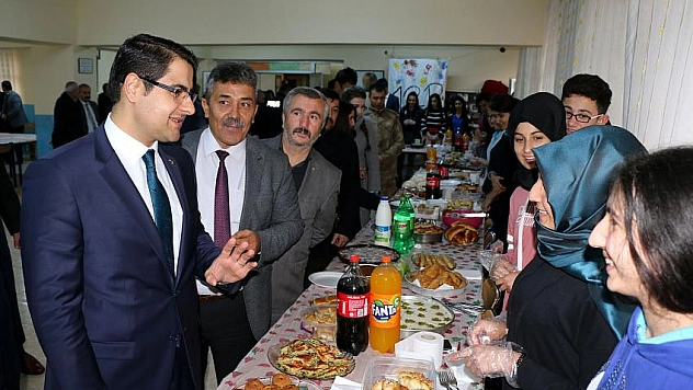 Okul yararına kermes 