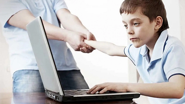 Otizm tartışmalarına nokta koydu: Ekran kullanımı hakkında doğru bilinen yanlışlar