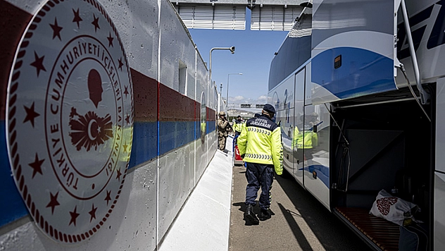 Otobüslerde Gizli Denetim: Jandarma Sivil Yolcu Olarak Biniyor