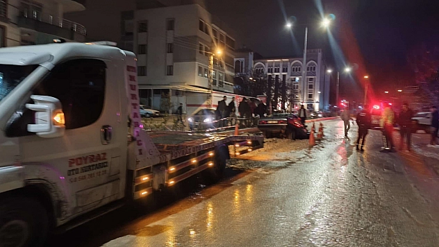 Otomobil alt yapı çukuruna düştü: 1 yaralı