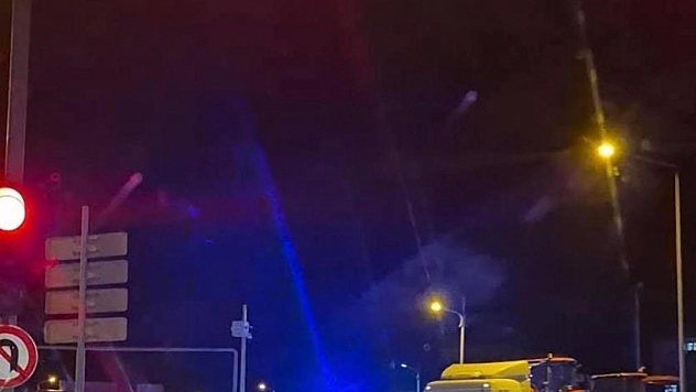 Otomobil ile motosiklet çarpıştı: 3 yaralı