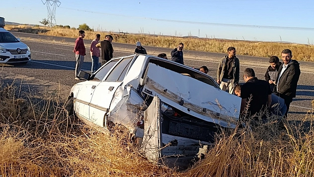 Otomobil şarampole girdi: 2 yaralı