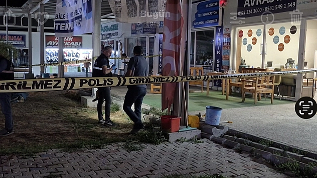 Otoparkta beyzbol sopalı, bıçaklı kavga: 3 yaralı