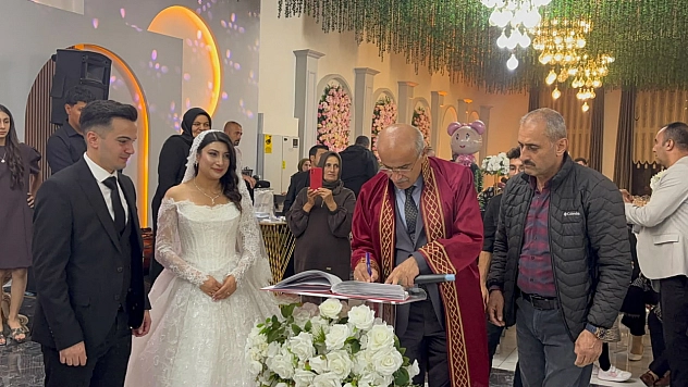 Özdemir ve Şekerci ailelerinin mutlu günü