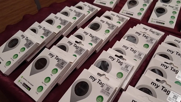 Özel gereksinimli 100 çocuğun ailesine akıllı takip cihazı