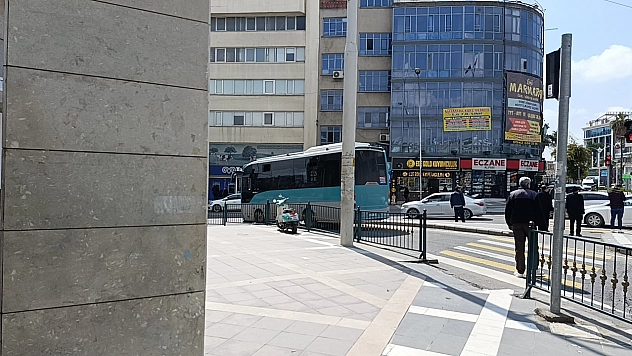 Özel halk otobüsünün çarptığı kişi yaralandı