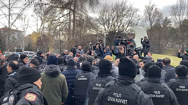 Özel sektör öğretmenleri özlük hakları istiyor