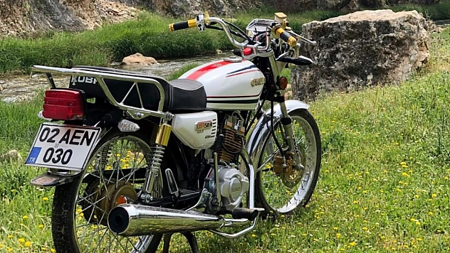 Park halindeki motosiklet çalındı