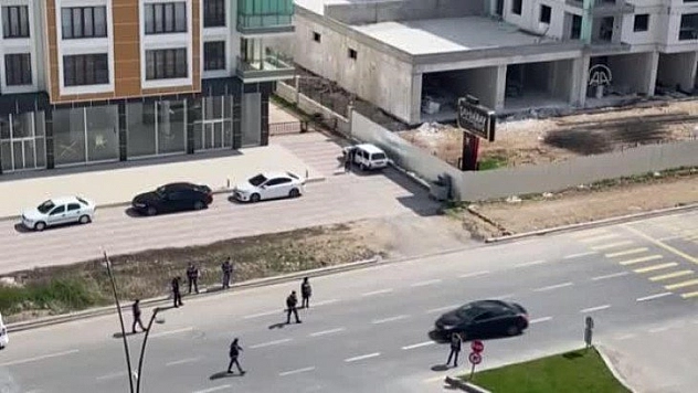 Polislere vatandaştan ikram