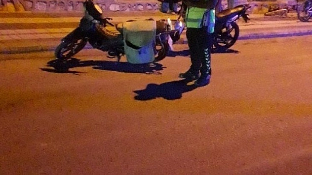 Polisten motosiklet denetimi