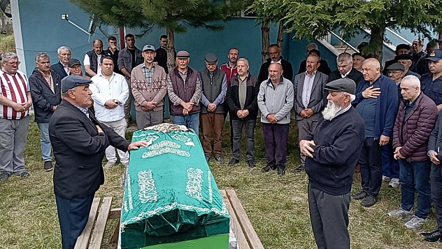 Rıza Çalımbay'ın annesi son yolculuğuna uğurlandı