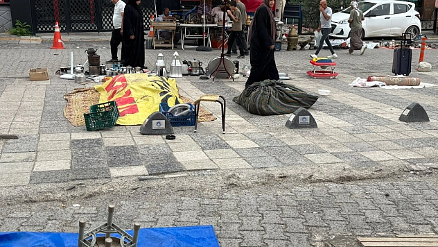 Sağanak yağış bit pazarını etkiledi! Malatya'da esnaftan yetkililere çağrı!!