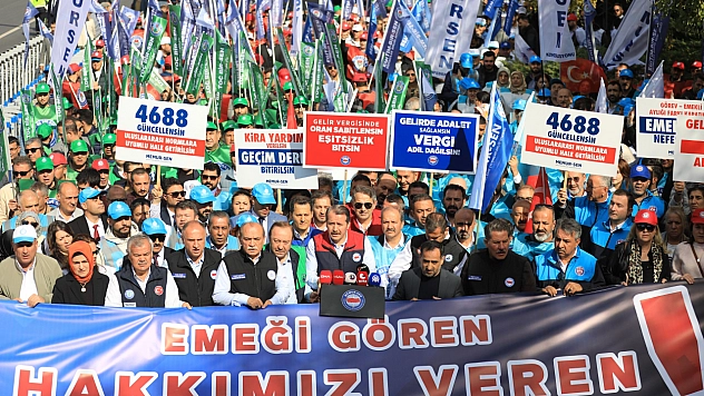 Sağlık çalışanları 'Diplomamızın hakkını istiyoruz' dedi