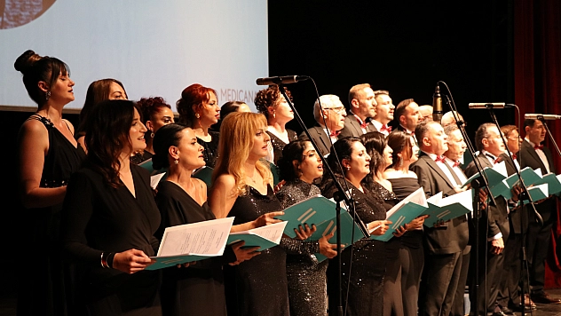 Sağlıkçılardan unutulmaz konser