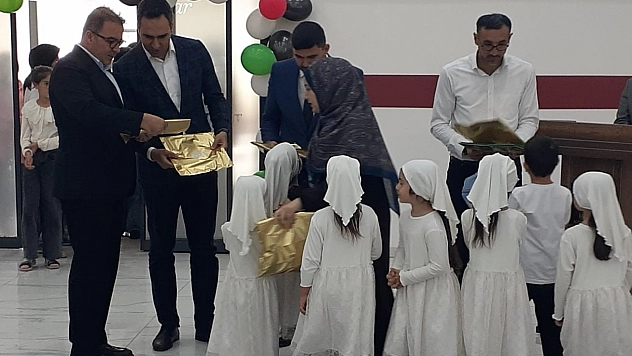 Samsat'ta Kur'an Kursu öğrencileri yılsonu programı düzenledi
