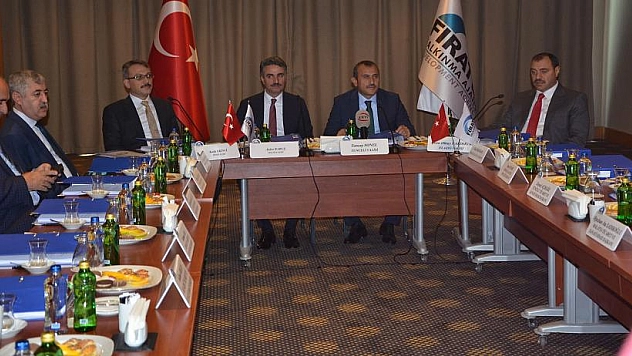 Sanayiyi konuştular