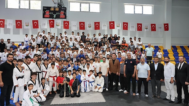 Şanlıurfa'da yaz spor okulları sezonu açıldı