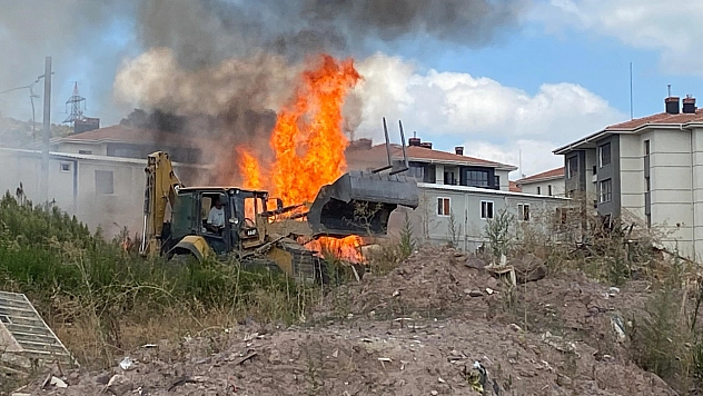 Şantiyede çıkan yangın korkuttu