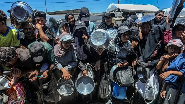 Saraybosna'dan Ramallah'a… Malatyalı 9 gönüllü adalet için yollarda!