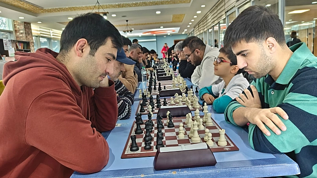 Satranç turnuvası büyük ilgi gördü