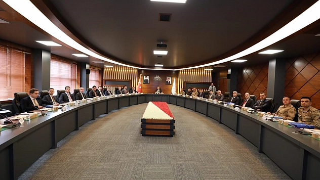 Seçim güvenliği için toplandılar