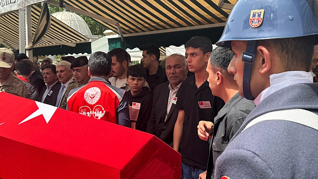 Şehit Hüseyin Uzun son yolculuğuna uğurlandı