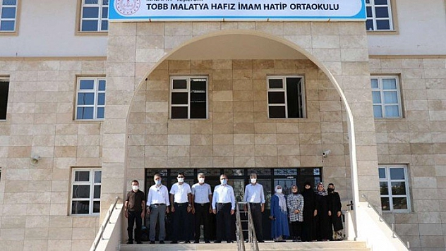 Şehrin en küçük kız hafızları