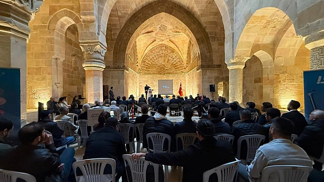 Sekiz asırlık şifahanede bilimsel sağlık toplantısı gerçekleştirildi