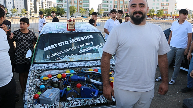 Ses sistemi ve egzoz sesi ile kendilerinden geçtiler