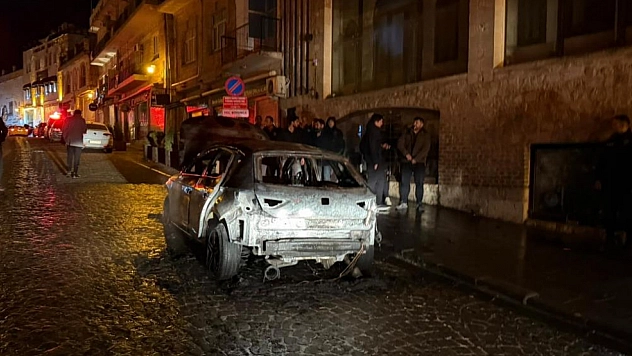 Seyir halindeki otomobilde  yangın çıktı