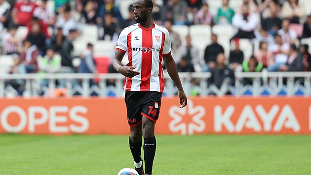 Sivasspor, Samba Camara'ya teşekkür etti