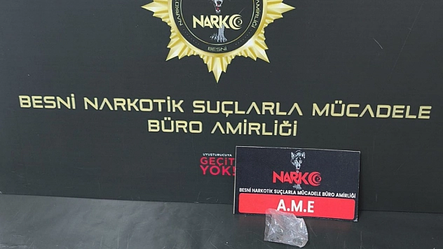 Şüpheli şahıslar üzerinde uyuşturucu ele geçirildi