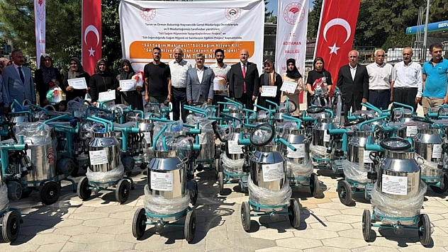 Süt sağım makineleri üreticilere dağıtıldı