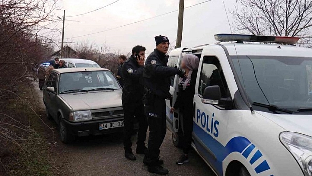 Tacizde bulunmaya çalıştı bıçaklandı