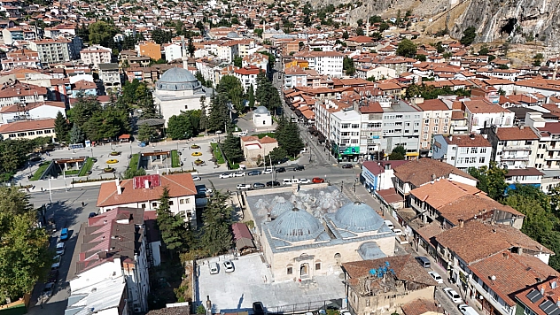 Tarihi hamam 453 yıl sonra farklı bir yöntemle ısıtıldı
