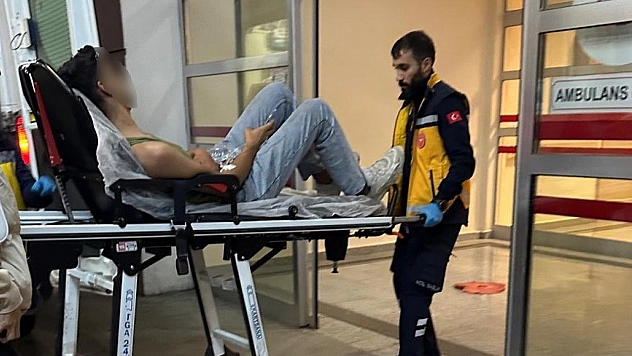 Tartışma bıçaklı kavgaya dönüştü: 2 yaralı